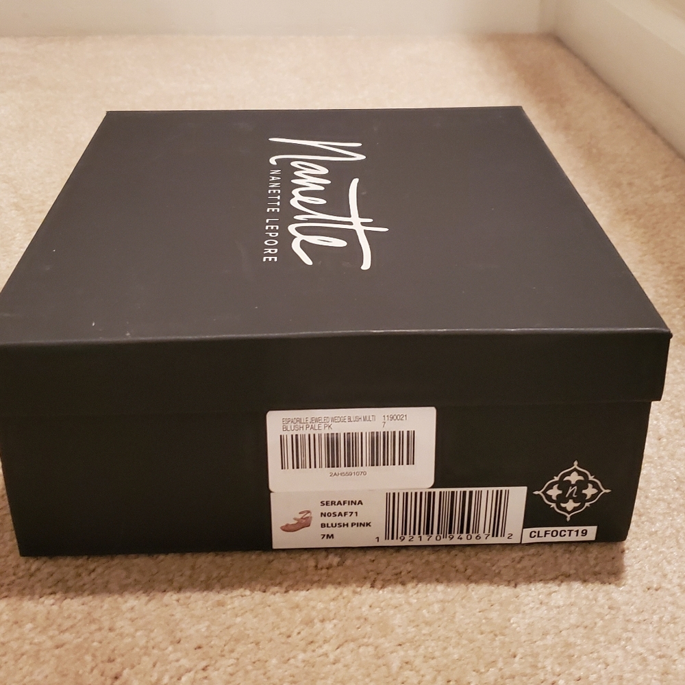 Nanette Leopore Platform Sandal Box - Picture 2 of 2